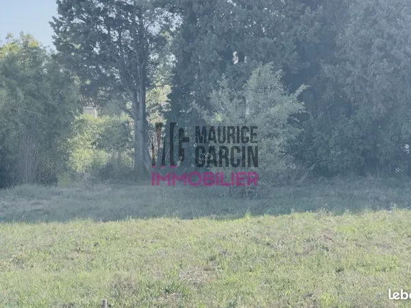 Terrain 601 m² Sarrians