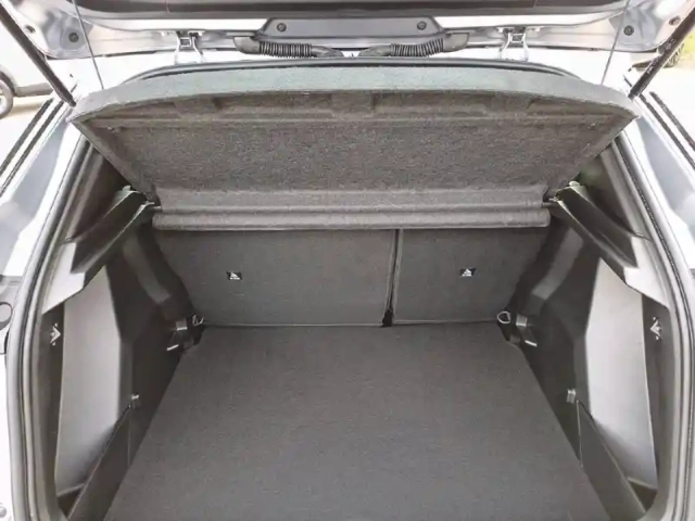 Peugeot 2008 hybrid 145 e-dcs6 — photo 6