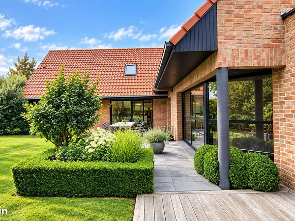 Maison 8 pièces 280 m²