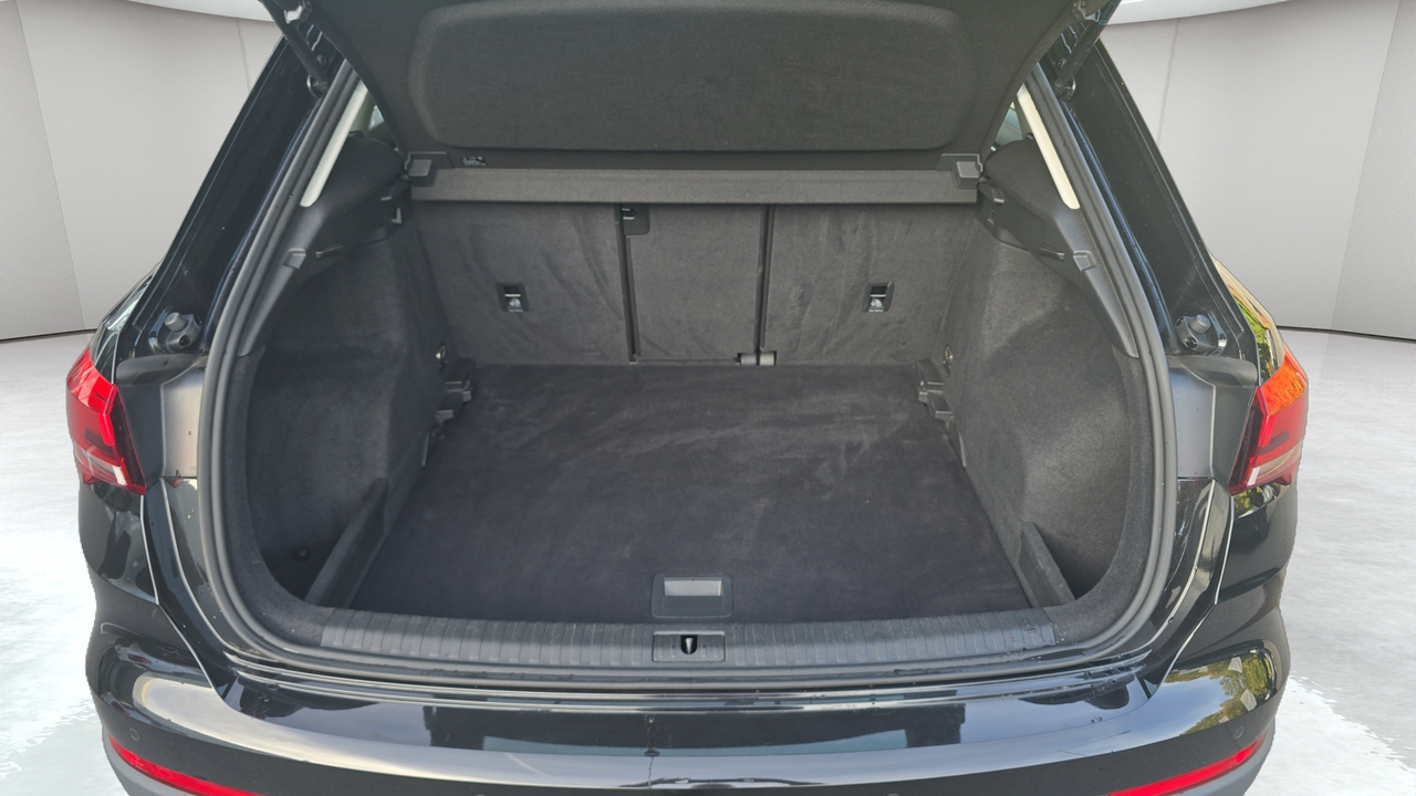 Audi Q3 35 TDI 150 ch S tronic 7 — photo 14