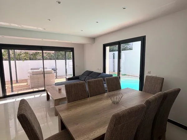 Maison Location Fréjus 3p 120m² 2000€