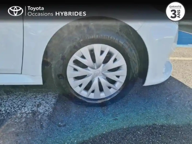 Toyota Yaris 116h dynamic 5p my22 — photo 8