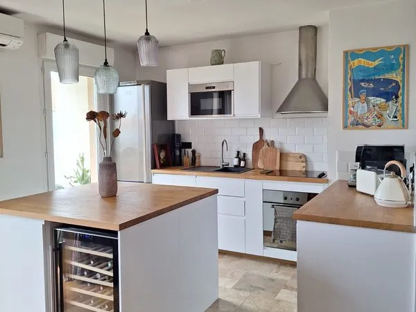 Appartement T3, terrasse, box double - 72 m² - 13008 - AUCUN TRAVAUX A PREVOIR