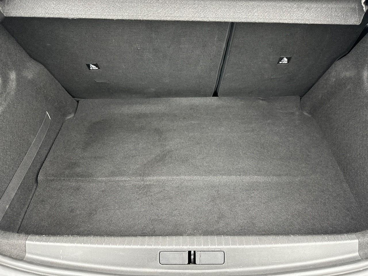 Peugeot 208 puretech 100 s&s eat8 allure pack — photo 6