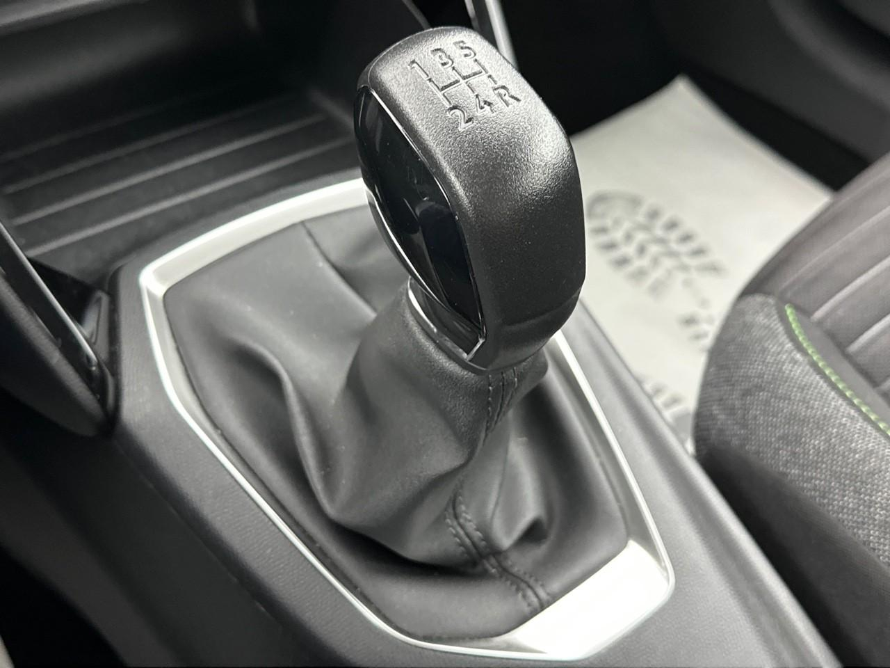 Peugeot 208 puretech 75 s&s bvm5 active — photo 29