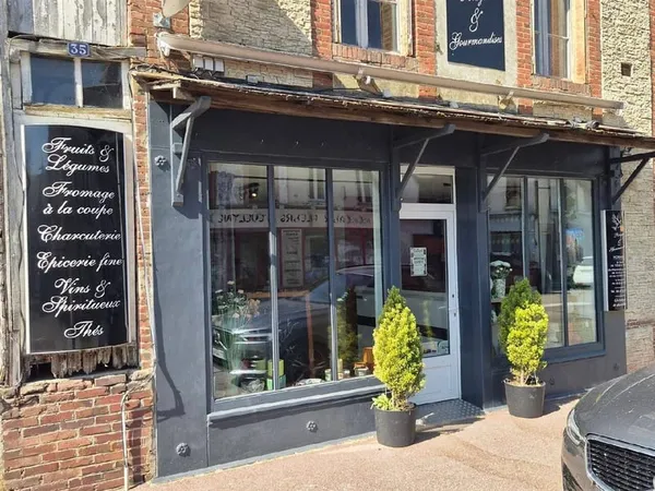 Boutique 3 pièces 120 m²