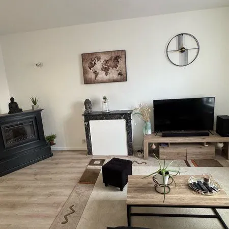 Maison meublée 45 m² avec jardinet + Parking - Centre Vallet