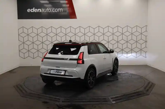 Renault 5 renault  e-tech electrique 10 ch autonomie confort — photo 5