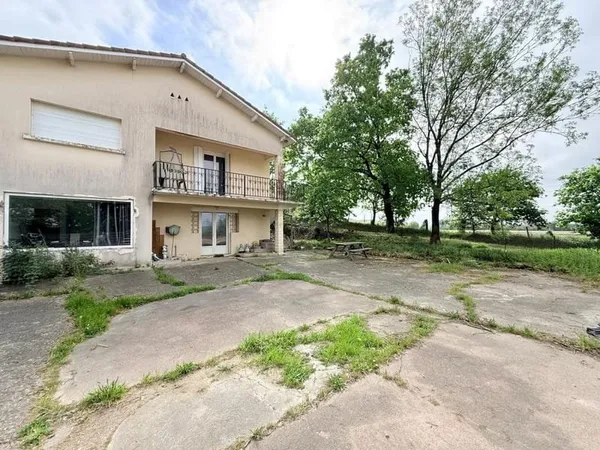 Ensemble immobilier à fort potentiel