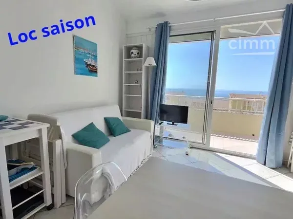 Appartement vue mer en plein centre de Valras-Plage