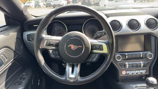 Ford Mustang Cabriolet 2.3 Ecoboost 317 - . – 2015 – 63092 km – Essence – Boîte Manuelle — photo 33