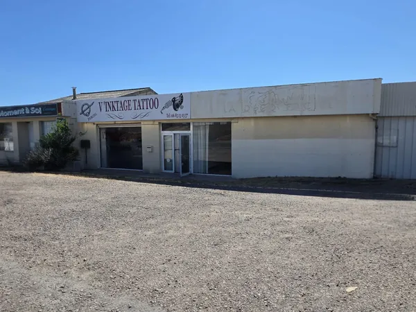 Local commercial 383 m²