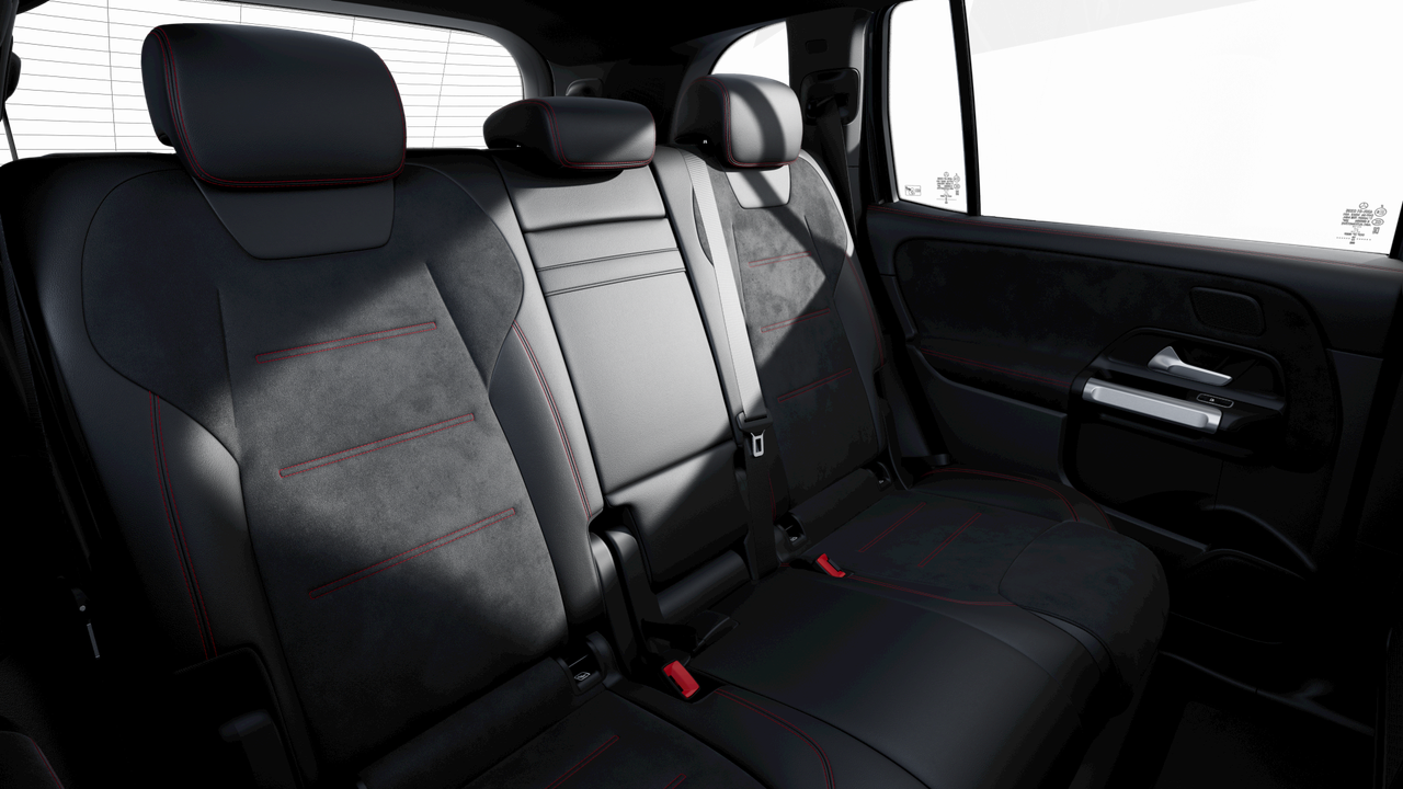 Mercedes EQB 250+ — photo 12