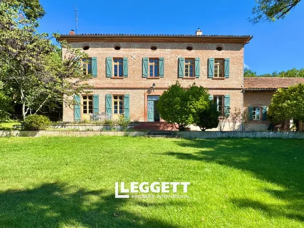 Maison 25 pièce(s), LAFRANÇAISE