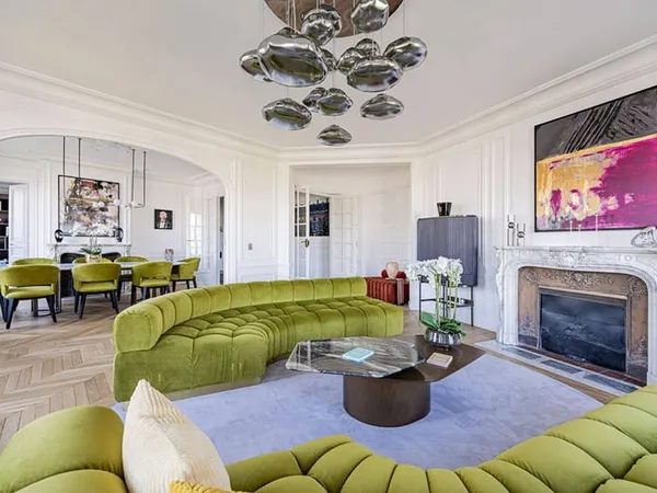 Appartement 5 pièces 244 m²
