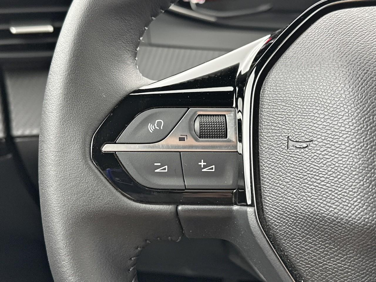 Peugeot 2008 100 s&s bvm6 style — photo 20