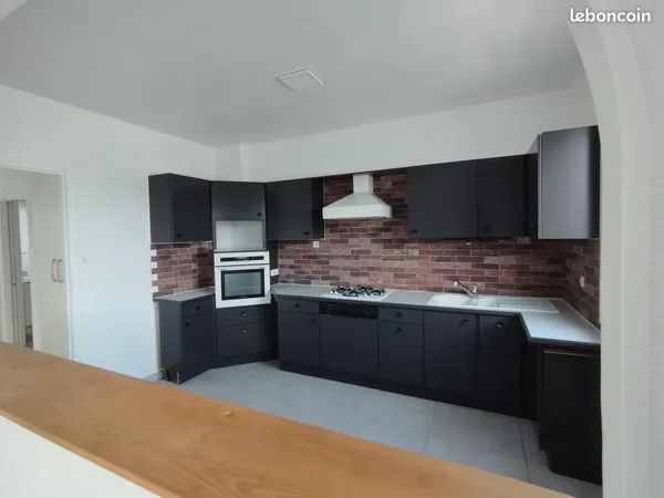 Appartement de 105 m² avec jardin de 100 m² environ