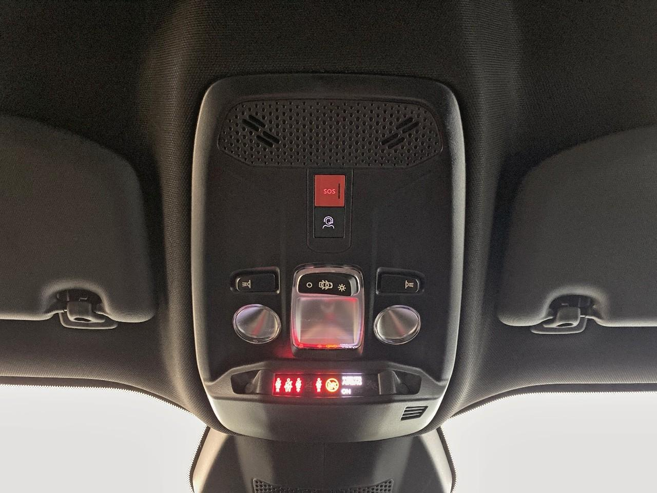 Peugeot 2008 hybrid 145 ch e-dcs6 allure — photo 19