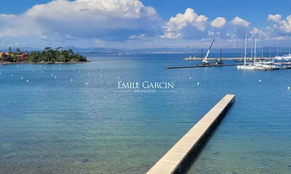 À vendre - Hyères - île de Porquerolles | Appartement avec jardin au bord de l'eau - 96m²