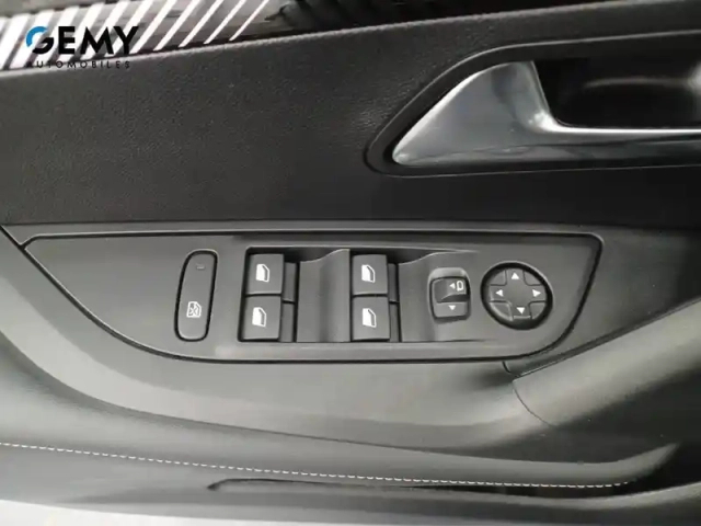 Peugeot 2008 hybrid 145 e-dcs6 — photo 42