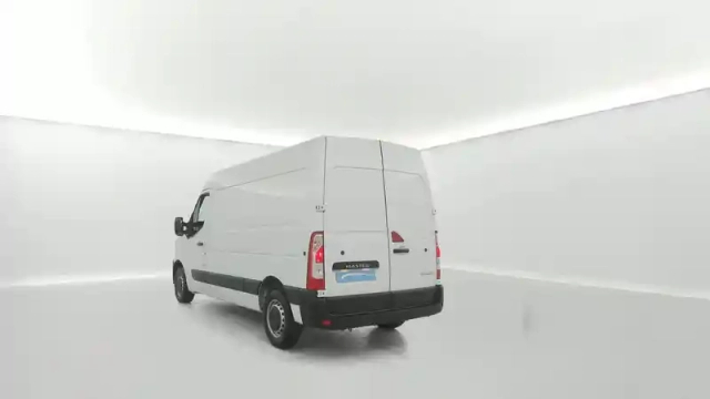 Renault Master fgn trac f3500 l2h2 blue dci 135 — photo 3