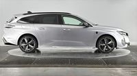 Peugeot 308 Sw 1.5 BlueHDi 130ch S&S GT EAT8 — photo 4
