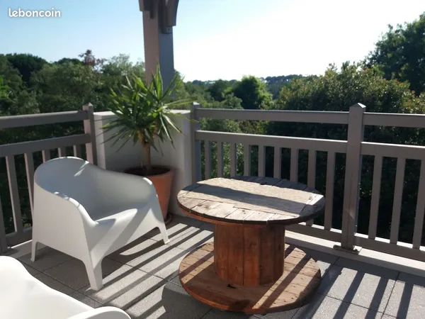 Studio meublé pour étudiant uniquement 33m²