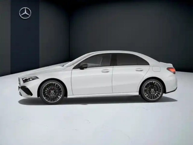 Mercedes Classe A 200 d berline amg line — photo 29