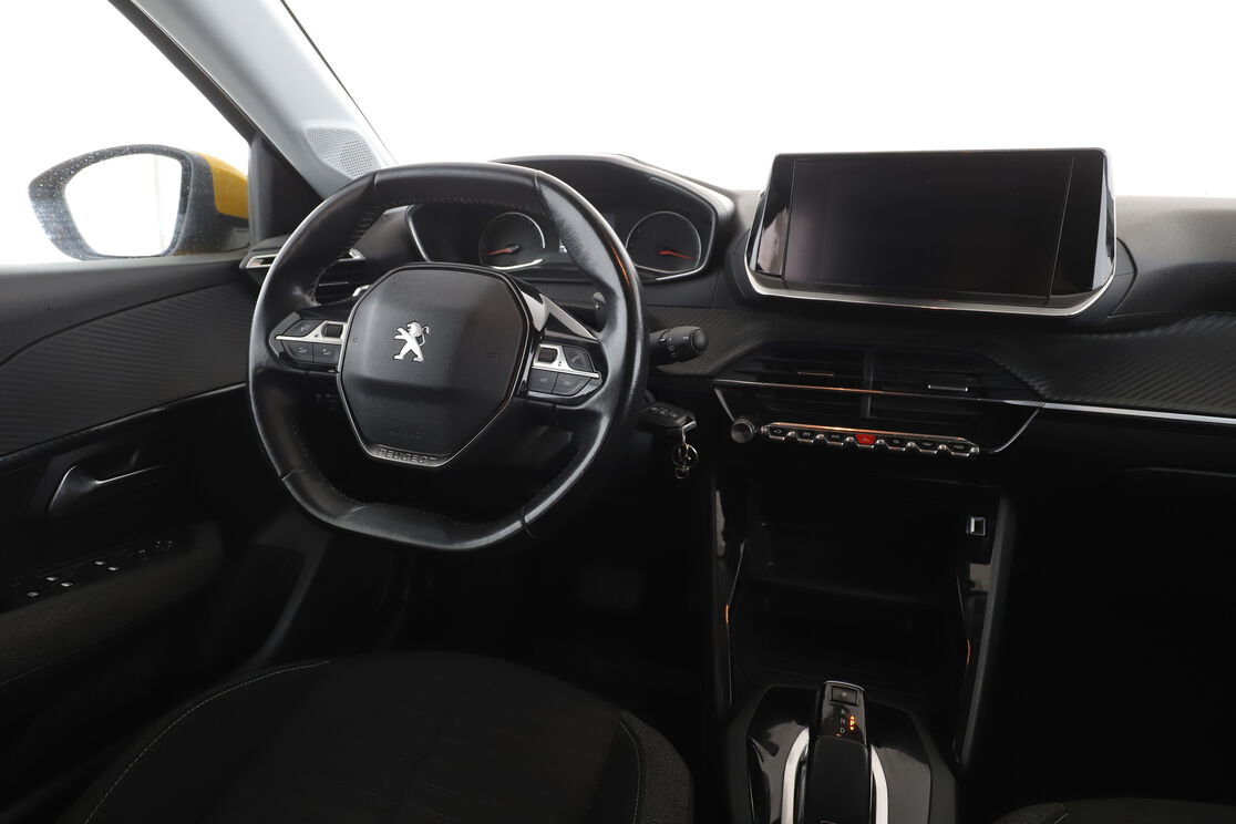 Peugeot 208 1.2 PureTech Style EAT8 — photo 12