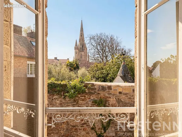 Maison 8 pièces 220 m²