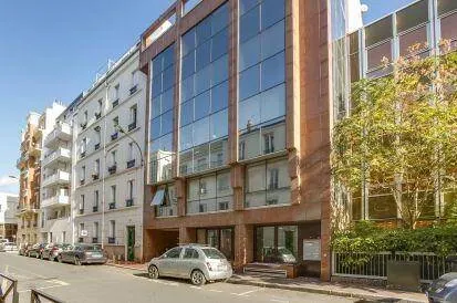 Bureaux 753 m²