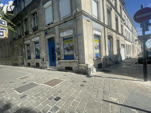 Local d'activités 149 m²