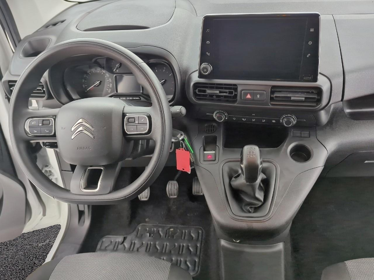 Citroën Berlingo van m 650 bluehdi 100 s&s bvm5 driver — photo 8
