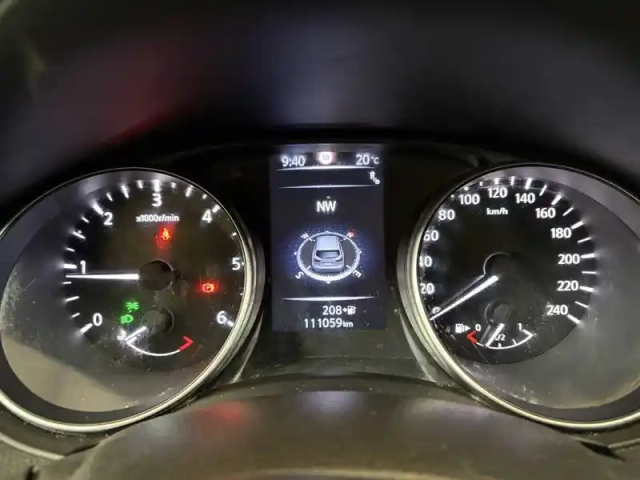 Nissan Qashqai 1.5 dci 115 — photo 21