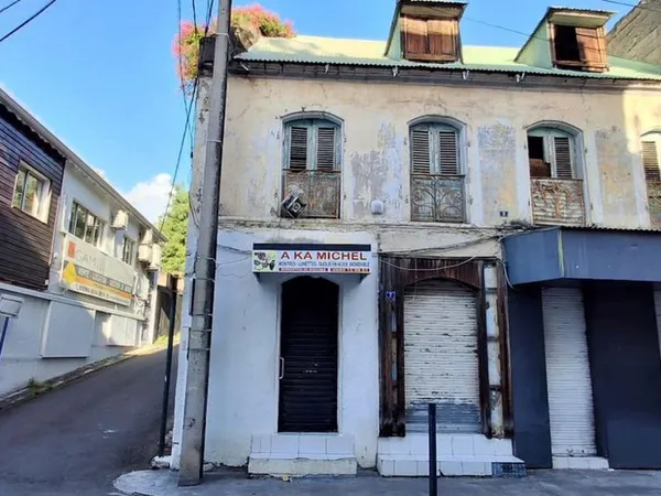 Bureau 165 m²