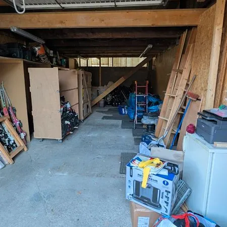 Garage 80 m2