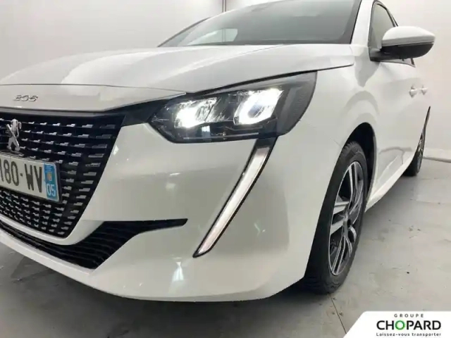 Peugeot 208 puretech 100 s&amp;s eat8 — photo 27
