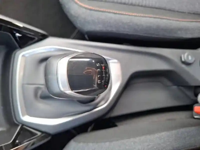 Peugeot 208 100 s&amp;s bvm6 — photo 43