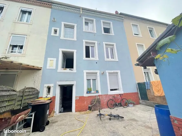 Immeuble de rapport 230 m²