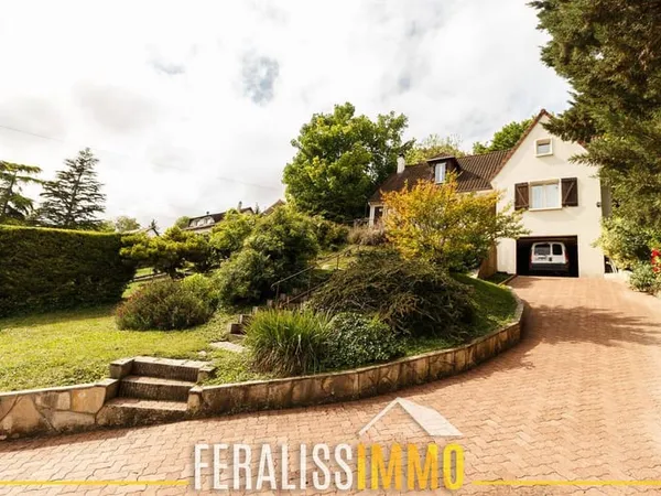 Maison 6 pièces 140 m²