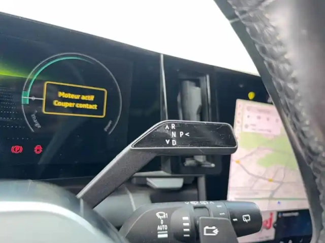 Renault Megane e-tech ev60 220 ch optimum charge — photo 19