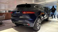 Jaguar E-Pace P300e PHEV 309ch R-Dynamic SE — photo 5