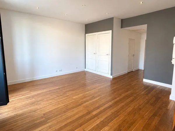 Grand T2 avec balcon - centre Périgueux