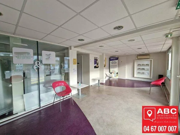 Bureau 122 m²
