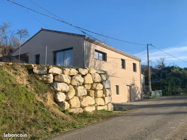 Maison à louer Hauterives