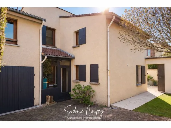 Maison familiale 5 pièces 131 m²