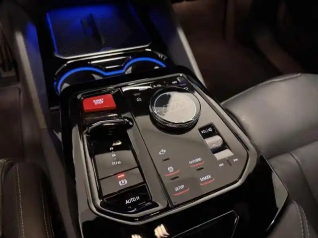 Bmw Serie 5 m5 4.4 v8 phev 727ch (585+197) — photo 11