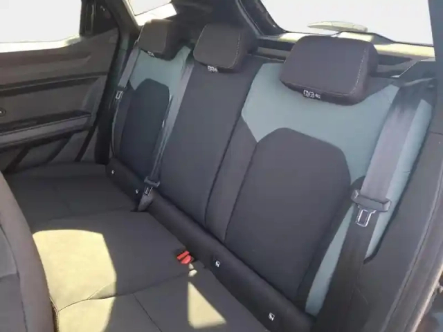 Dacia Duster 1.2 mild hybrid 130ch extreme 4x4 — photo 12