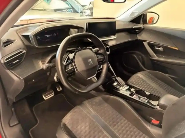 Peugeot 2008 1.2 puretech 130ch s&amp;s roadtrip eat8 — photo 15