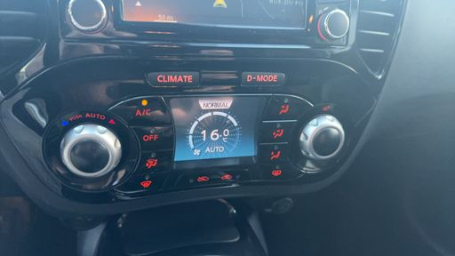 Nissan Juke 1.5 dCi 110 - Connect Edition – 2015 – 159009 km – Diesel – Boîte Manuelle — photo 18